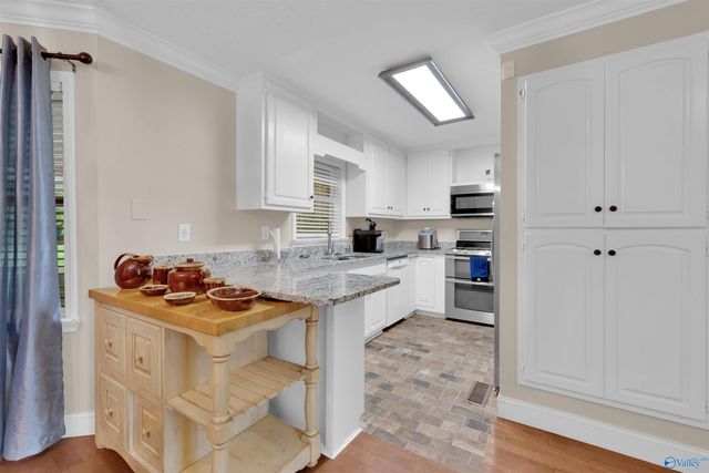 1406 Woodchuck Run, Fort Payne, AL 35967