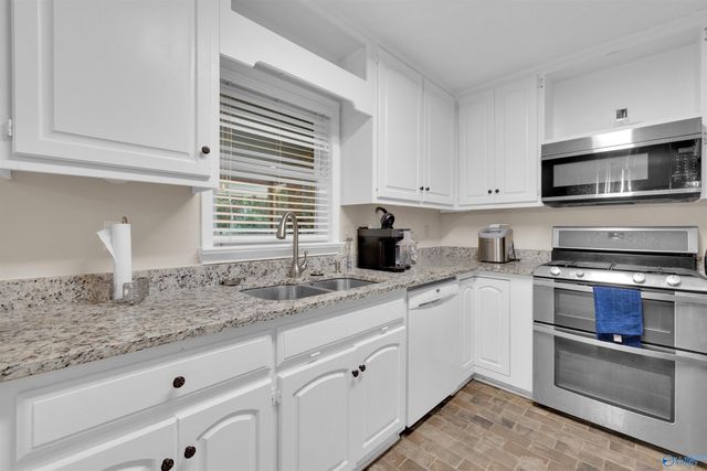 1406 Woodchuck Run, Fort Payne, AL 35967