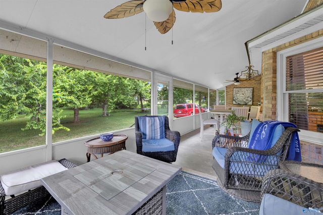 1406 Woodchuck Run, Fort Payne, AL 35967