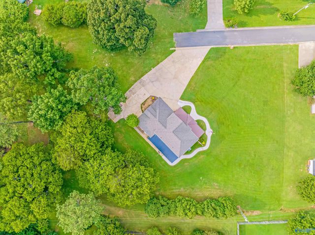 1406 Woodchuck Run, Fort Payne, AL 35967