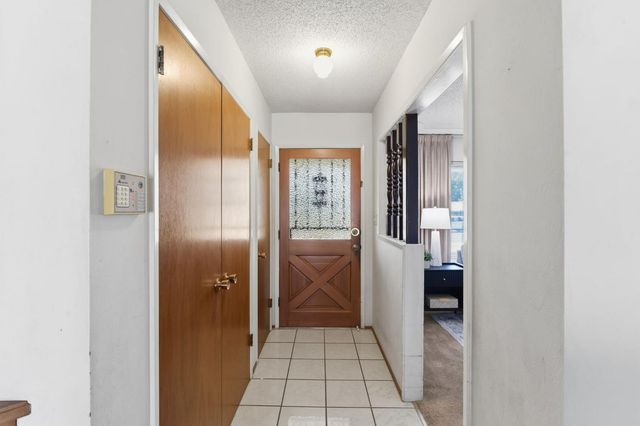 5396 W Clinton, Fresno, CA 93722