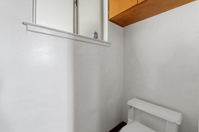 5396 W Clinton, Fresno, CA 93722