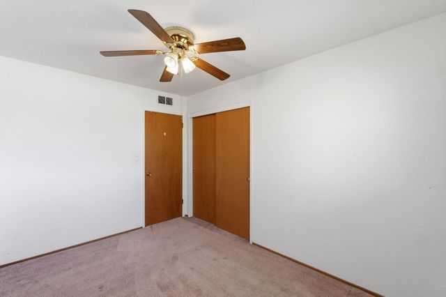 5396 W Clinton, Fresno, CA 93722