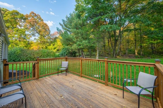 260 Cozy Lake Rd, Jefferson Twp., NJ 07438