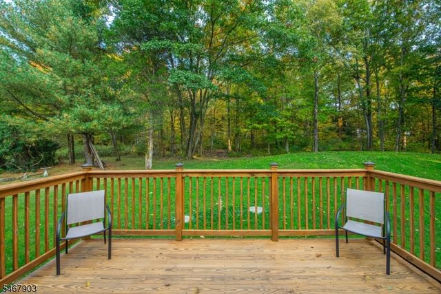 260 Cozy Lake Rd, Jefferson Twp., NJ 07438