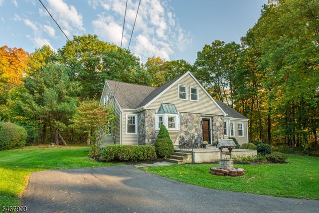 260 Cozy Lake Rd, Jefferson Twp., NJ 07438