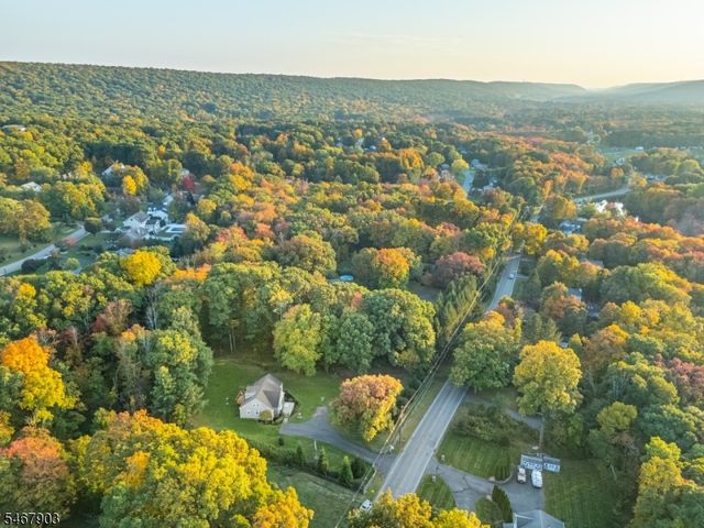 260 Cozy Lake Rd, Jefferson Twp., NJ 07438
