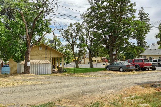 1008 2nd St, Cheney, WA 99004