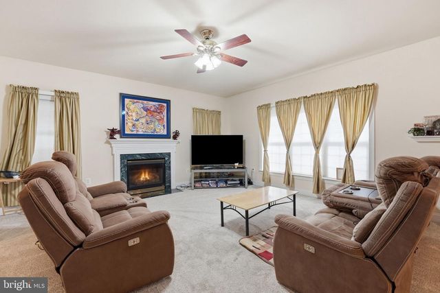 13301 DUMFRIES RD, Manassas, VA 20112