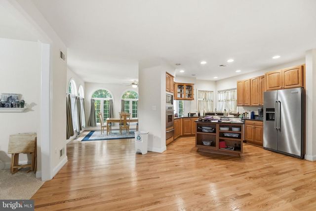 13301 DUMFRIES RD, Manassas, VA 20112