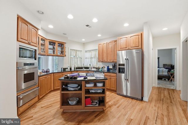 13301 DUMFRIES RD, Manassas, VA 20112
