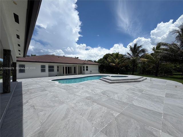 19690 SW 210th Street, Miami, FL 33187