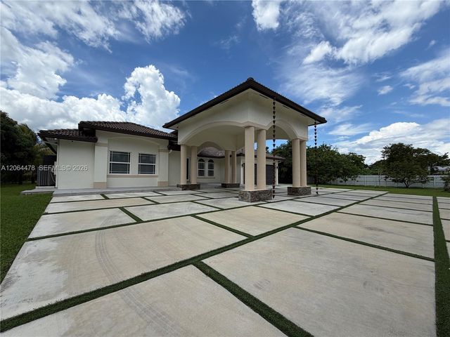 19690 SW 210th Street, Miami, FL 33187
