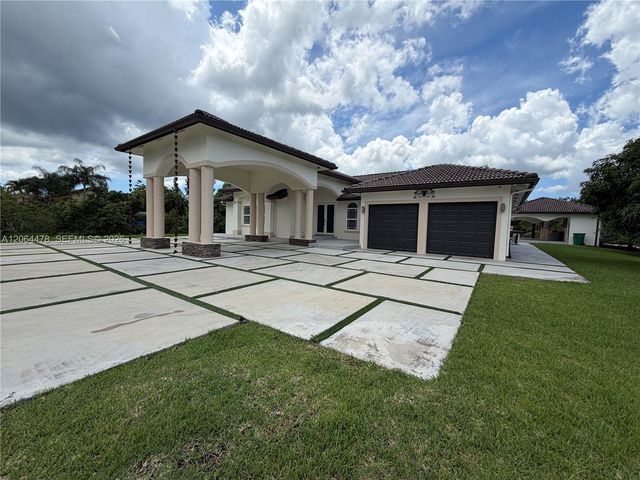19690 SW 210th Street, Miami, FL 33187
