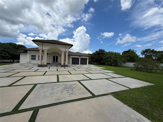 19690 SW 210th Street, Miami, FL 33187