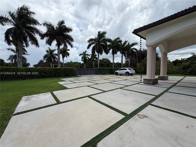 19690 SW 210th Street, Miami, FL 33187