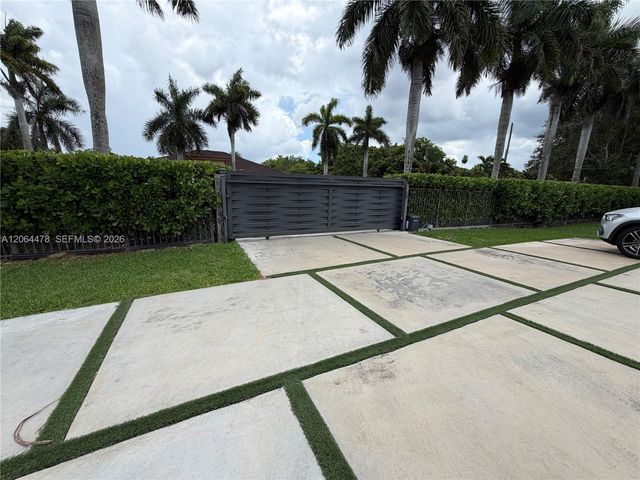 19690 SW 210th Street, Miami, FL 33187