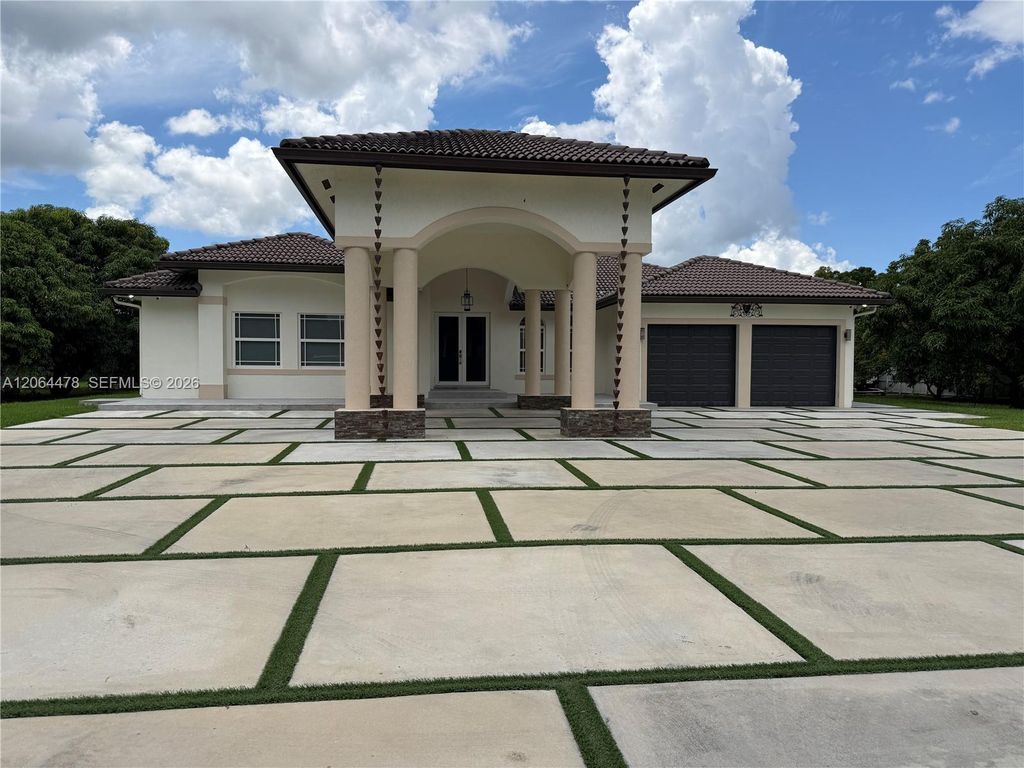 19690 SW 210th Street, Miami, FL 33187