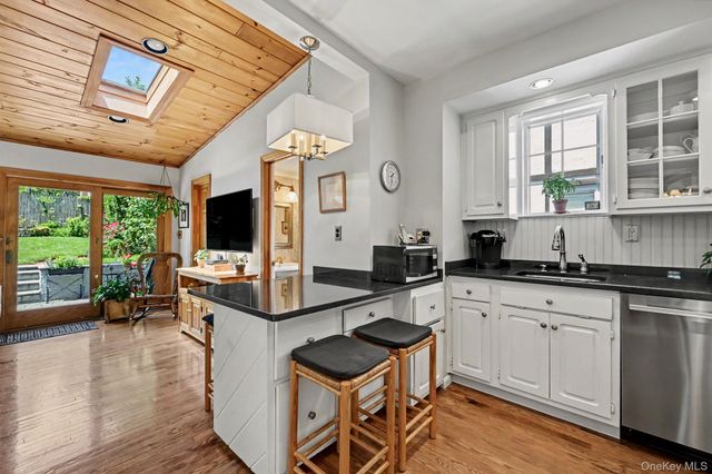 86 Lenox Avenue, Bronxville, NY 10708