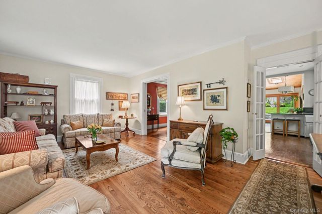 86 Lenox Avenue, Bronxville, NY 10708