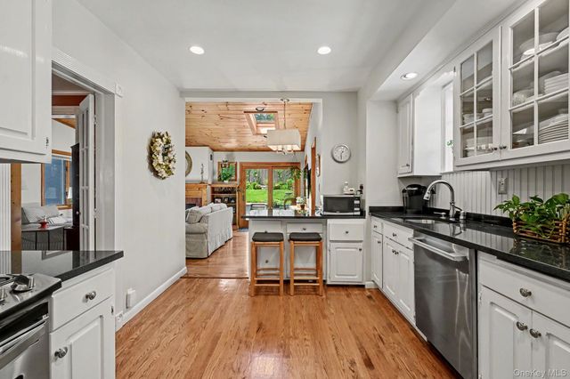 86 Lenox Avenue, Bronxville, NY 10708