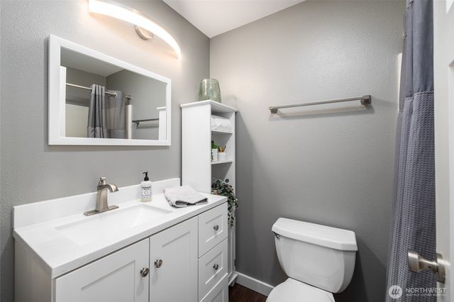 1004 S 28th Street, Mount Vernon, WA 98274