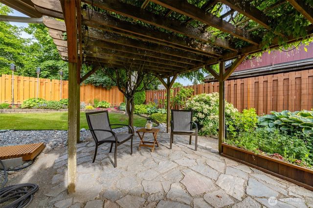 1004 S 28th Street, Mount Vernon, WA 98274