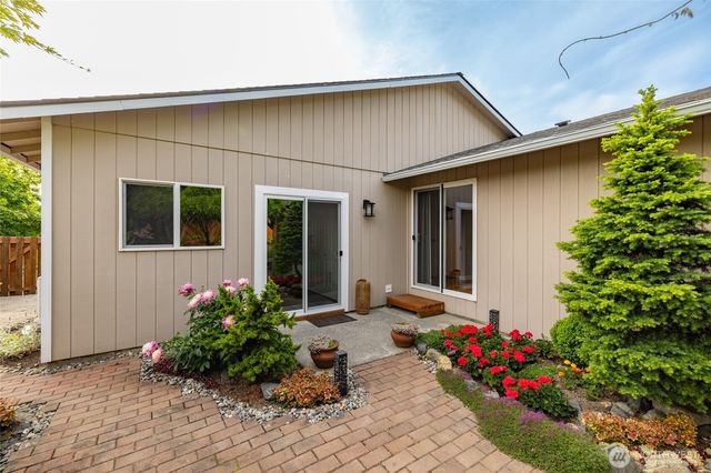 1004 S 28th Street, Mount Vernon, WA 98274