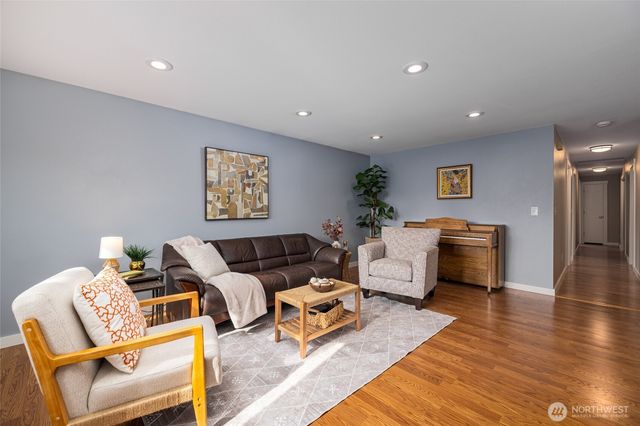 1004 S 28th Street, Mount Vernon, WA 98274