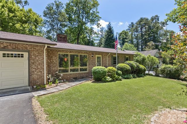 29 S Greenwood Forest Drive, Etowah, NC 28729