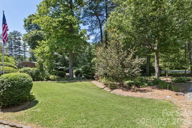 29 S Greenwood Forest Drive, Etowah, NC 28729