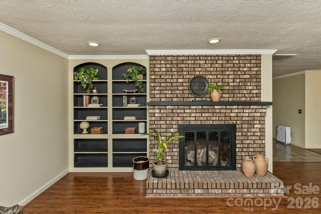 29 S Greenwood Forest Drive, Etowah, NC 28729