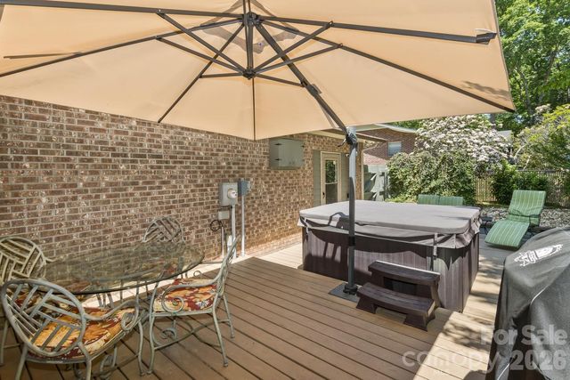 29 S Greenwood Forest Drive, Etowah, NC 28729