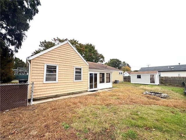 85 Hilton Avenue, East Providence, RI 02915