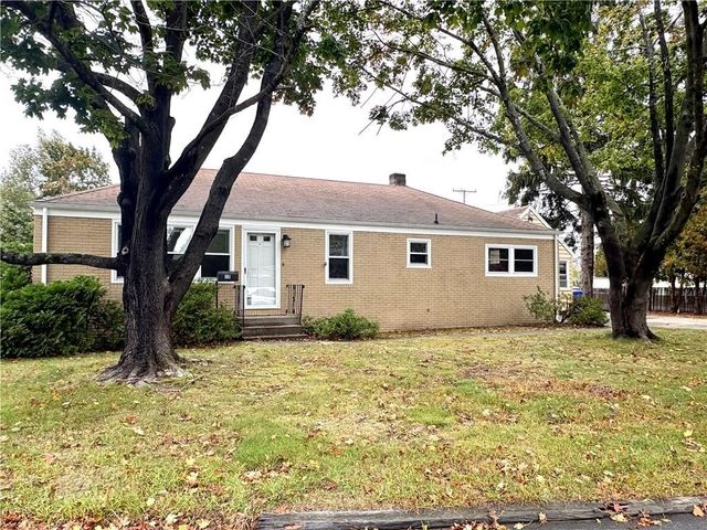 85 Hilton Avenue, East Providence, RI 02915