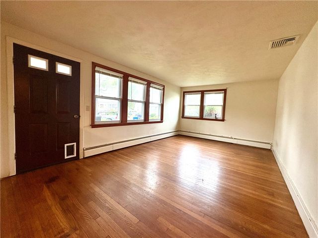 85 Hilton Avenue, East Providence, RI 02915