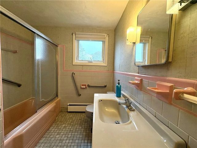 85 Hilton Avenue, East Providence, RI 02915