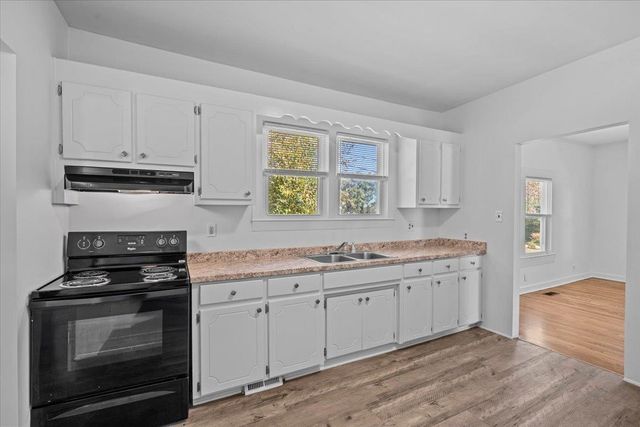 228 Grandview Drive, Spartanburg, SC 29303