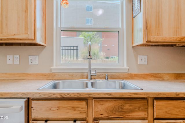 61055 Borden Drive, Bend, OR 97702