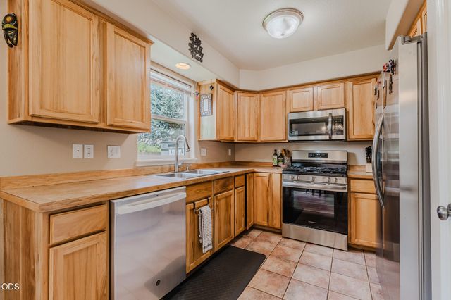 61055 Borden Drive, Bend, OR 97702