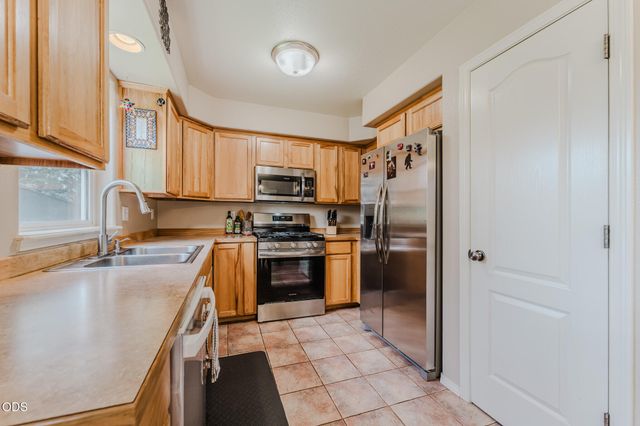 61055 Borden Drive, Bend, OR 97702