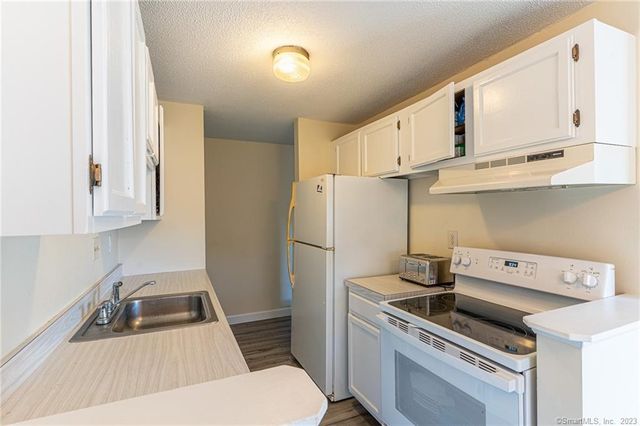 45 Jefferson Road 3-15, Branford, CT 06405