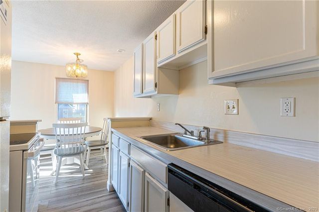 45 Jefferson Road 3-15, Branford, CT 06405