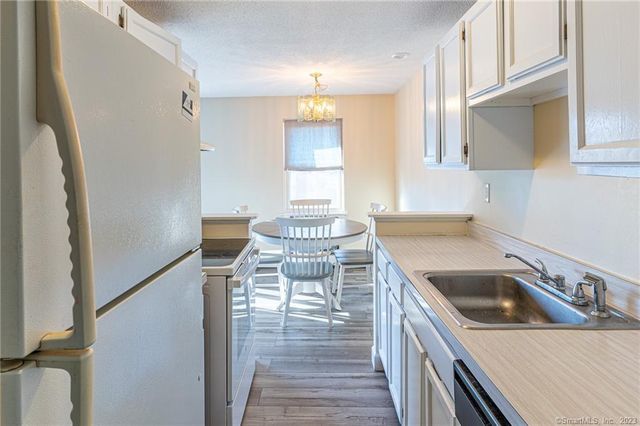 45 Jefferson Road 3-15, Branford, CT 06405