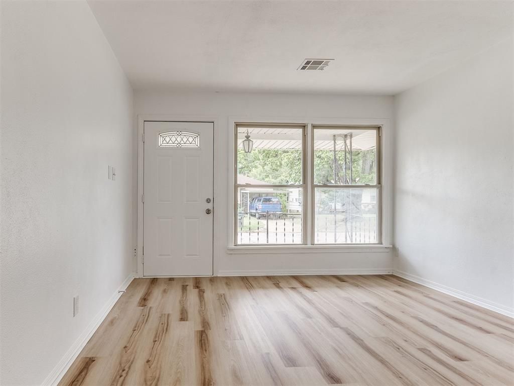 4229 Del Road, Del City, OK 73115