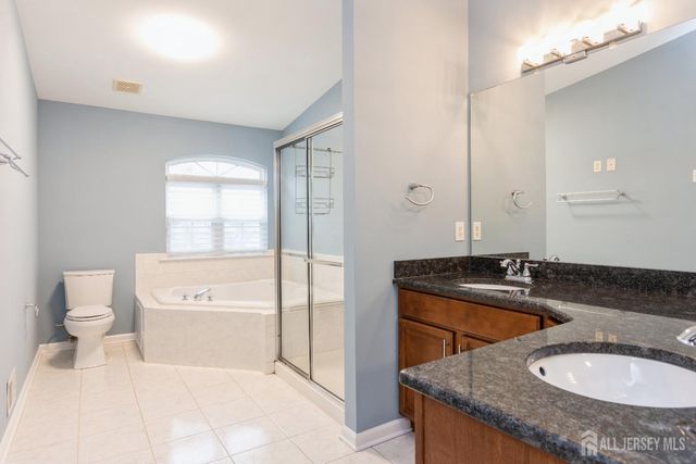 34 Chimney Court, Old Bridge, NJ 08879