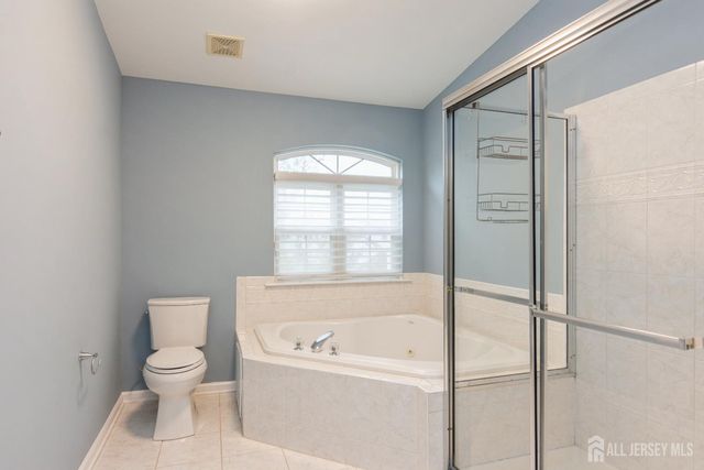 34 Chimney Court, Old Bridge, NJ 08879
