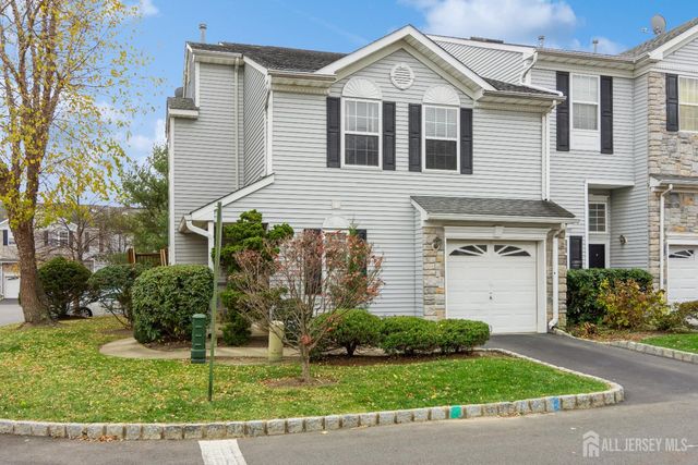 34 Chimney Court, Old Bridge, NJ 08879