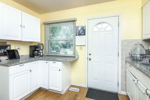 7936 N Ramsgate Circle, Hanover Park, IL 60133