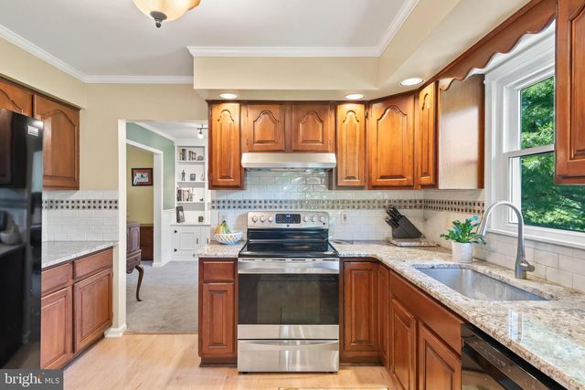 1858 W LISBURN ROAD, Carlisle, PA 17015